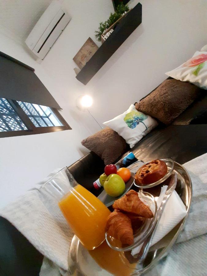 Bohemian & Suites Catedral -Parking Sevilla Eksteriør billede